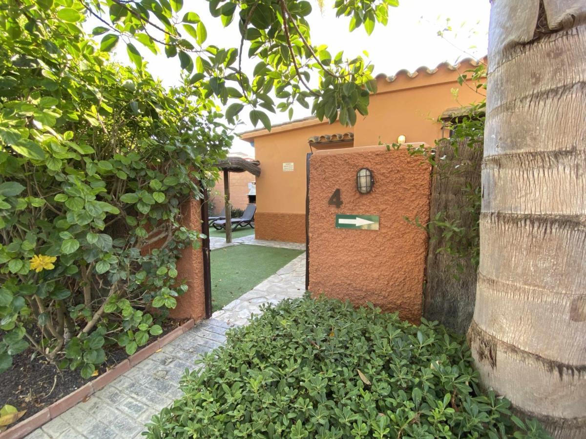 Casa Bungalows con jardín privado y piscina compartida en playa el Palmar Cádiz Exterior foto
